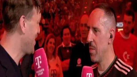 江苏队不敌山东，史密斯砍下30分，克里斯25分21板助队终止10连败